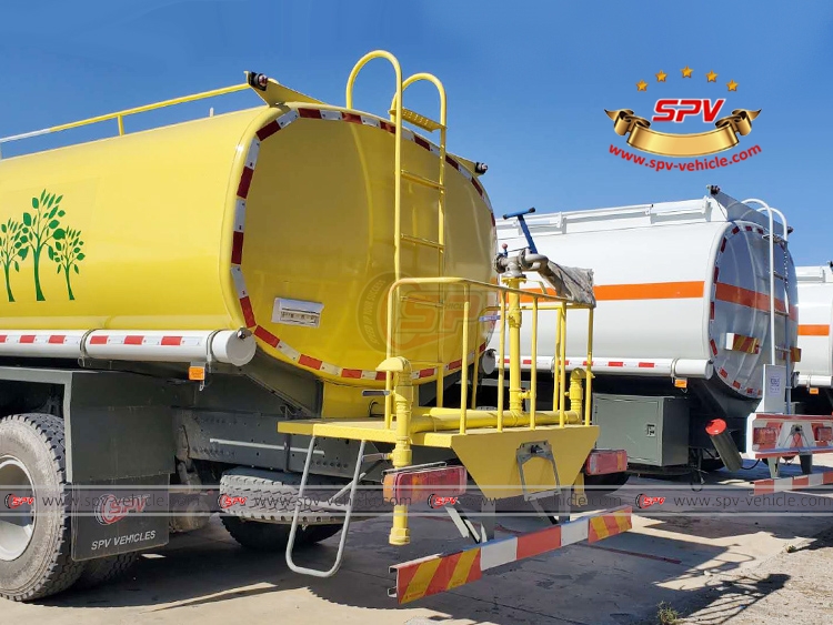 24,000 Litres Oil Tank Truck Sinotruck - Inspection in Erenhot 2